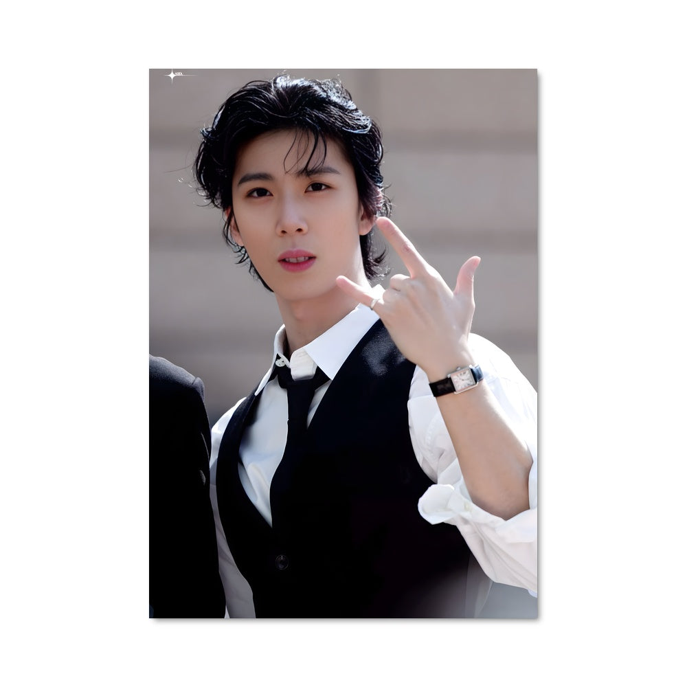 Poster Hwiyoung 49422