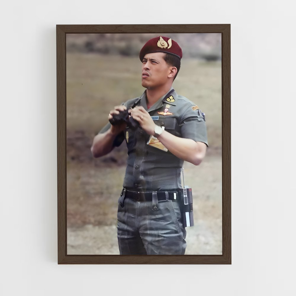 ap-king maha vajiralongkorn-6 cadre Bois foncé