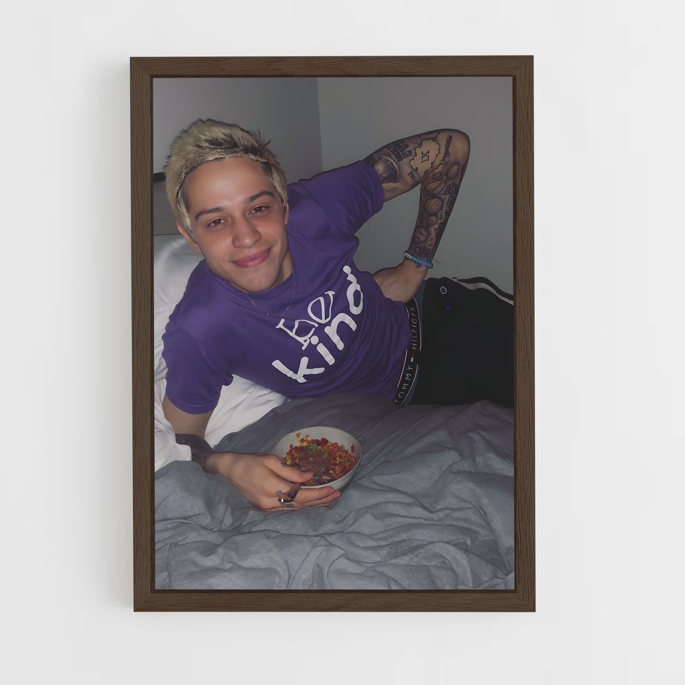 ap-pete davidson-1 cadre Bois foncé