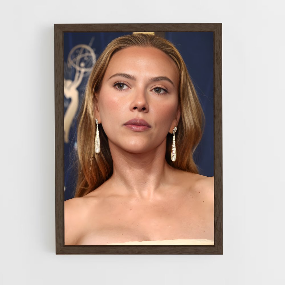 ap-scarlett johansson-2 cadre Bois foncé