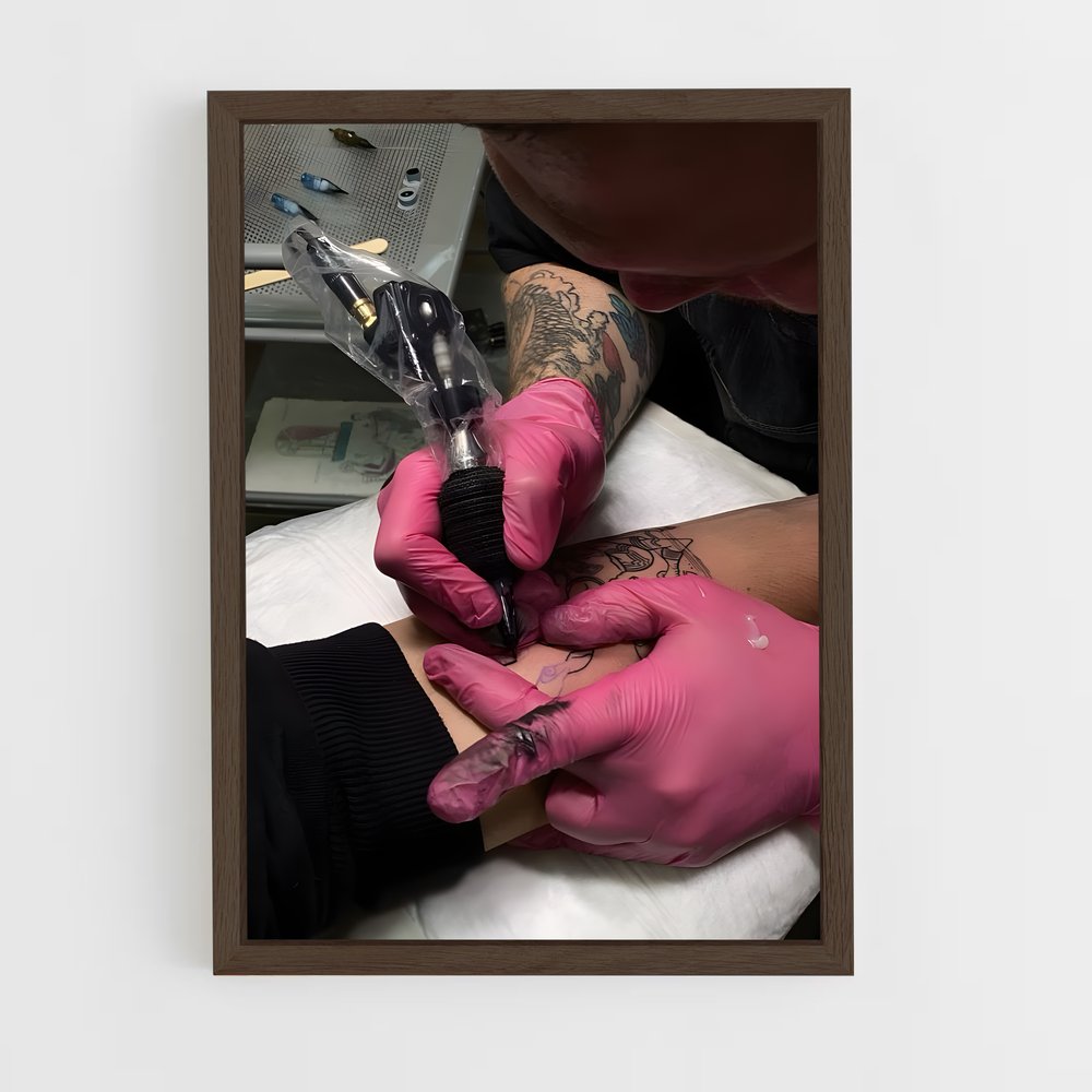ap-tattoo artist-1 cadre Bois foncé