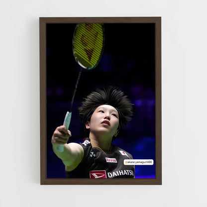 ap-akane yamaguchi-3 cadre Bois foncé