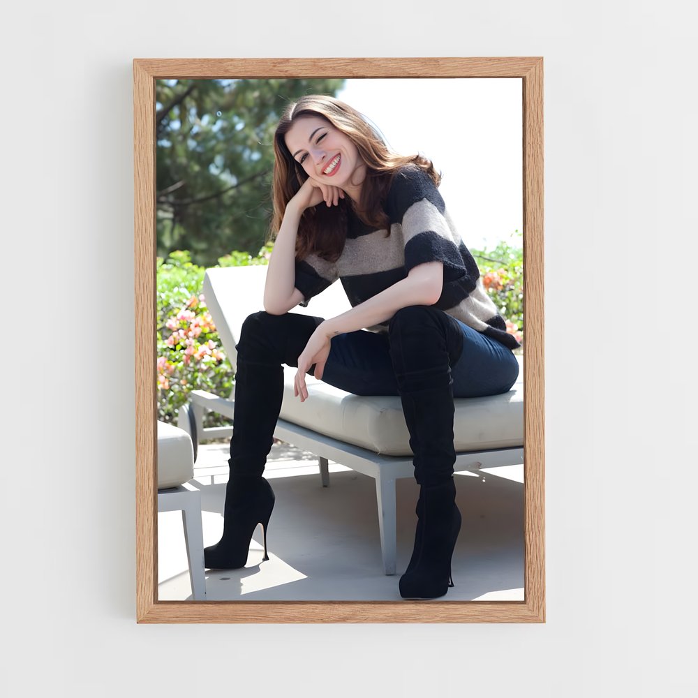 ap-anne hathaway-13 cadre Bois clair