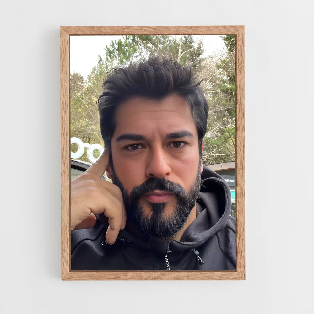 ap-burak özcivit-4 cadre Bois clair