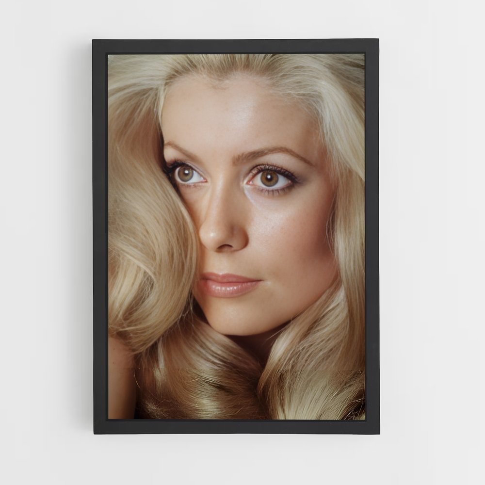ap-catherine deneuve-6 cadre Noir