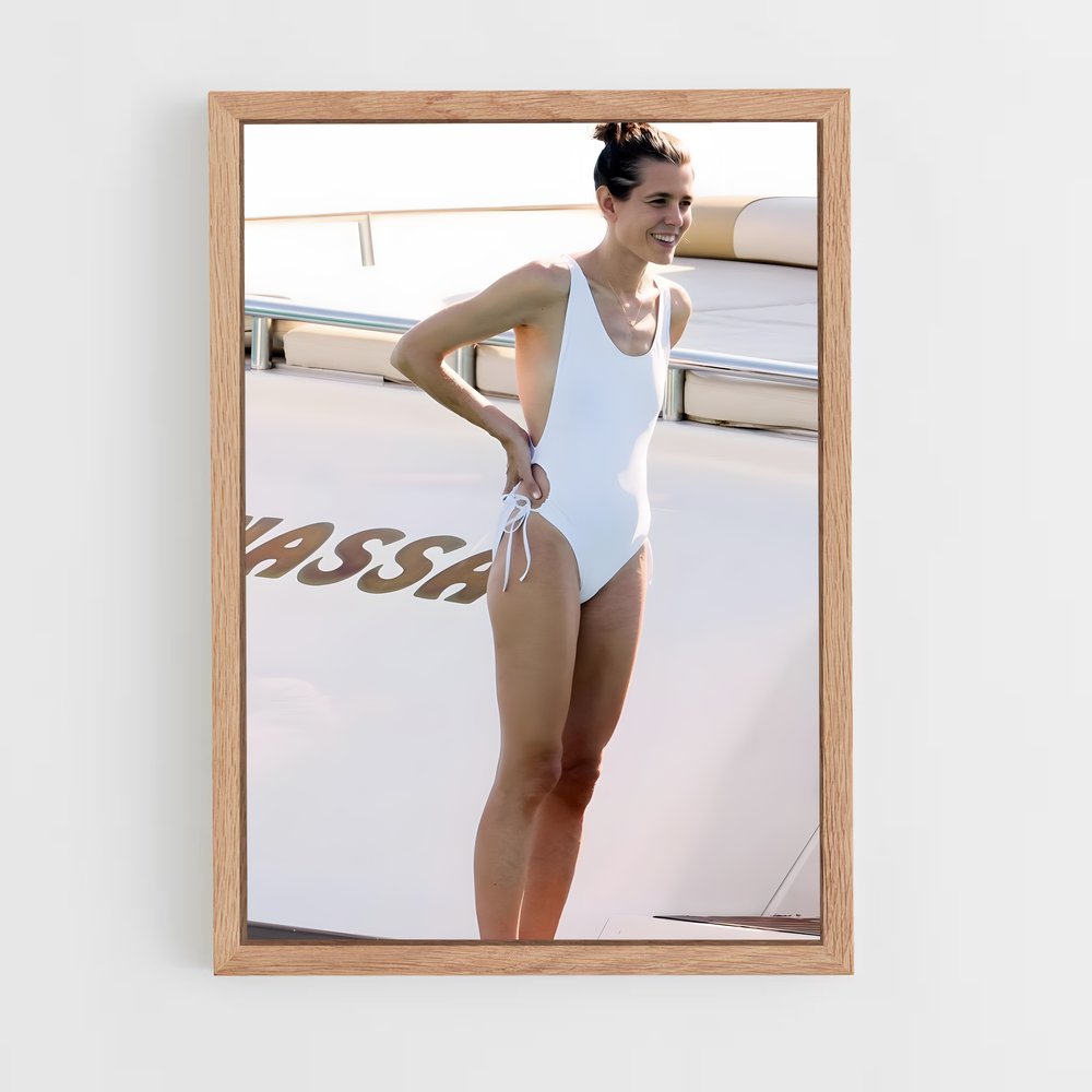 ap-charlotte casiraghi-6 cadre Bois clair