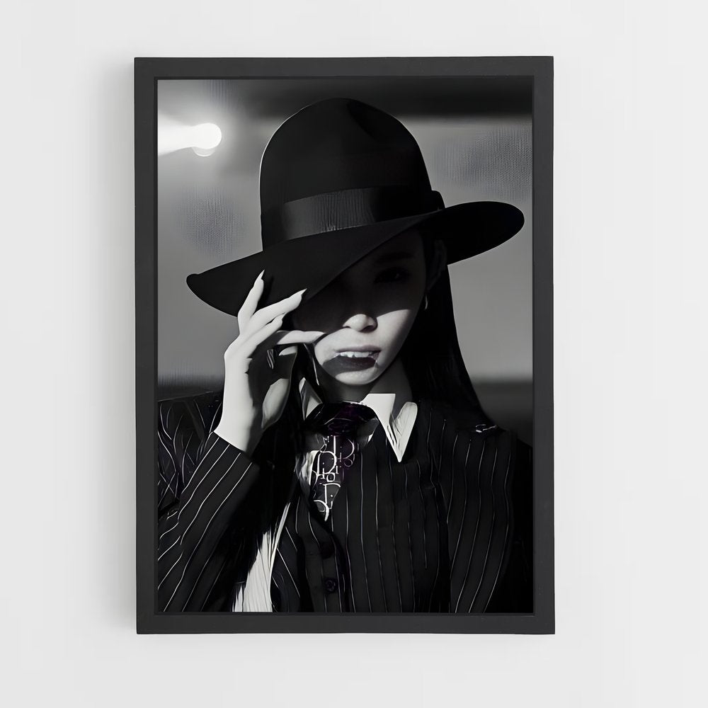 ap-chungha-1 cadre Noir