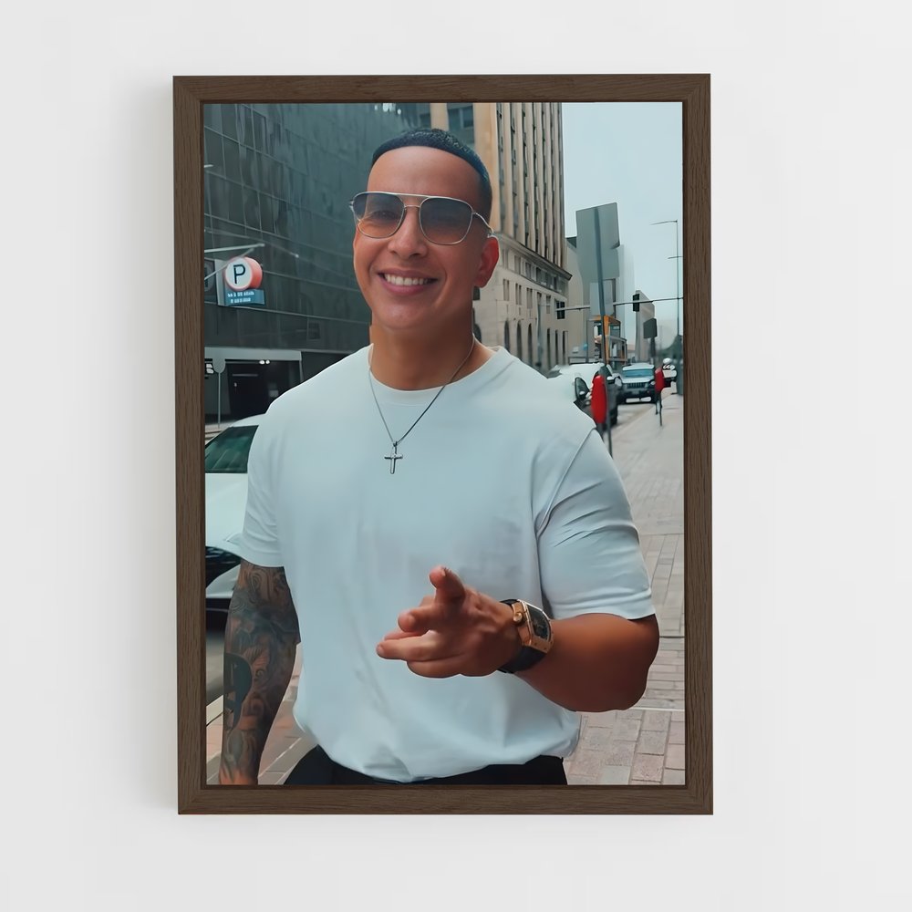 ap-daddy yankee-4 cadre Bois foncé