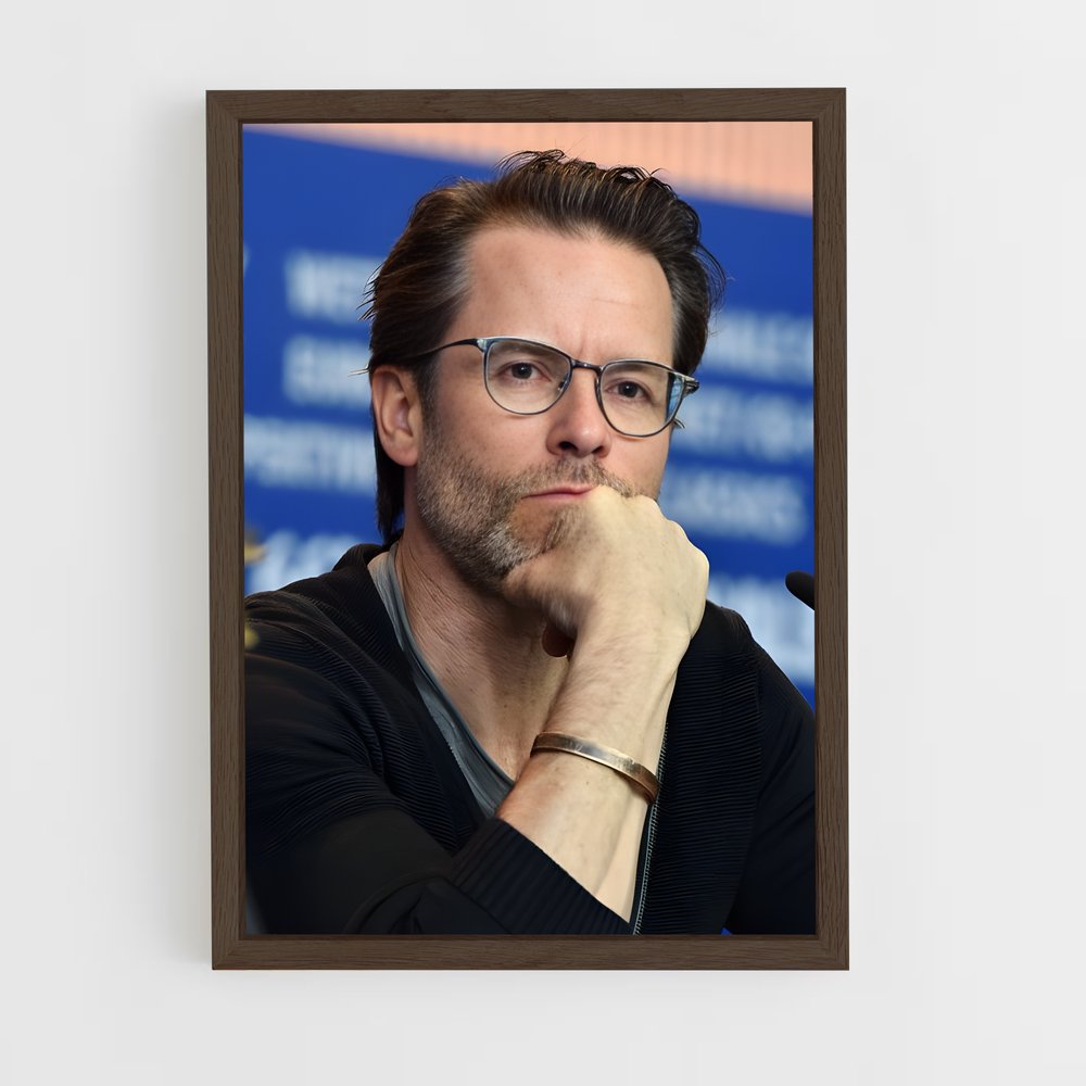 ap-guy pearce-1 cadre Bois foncé