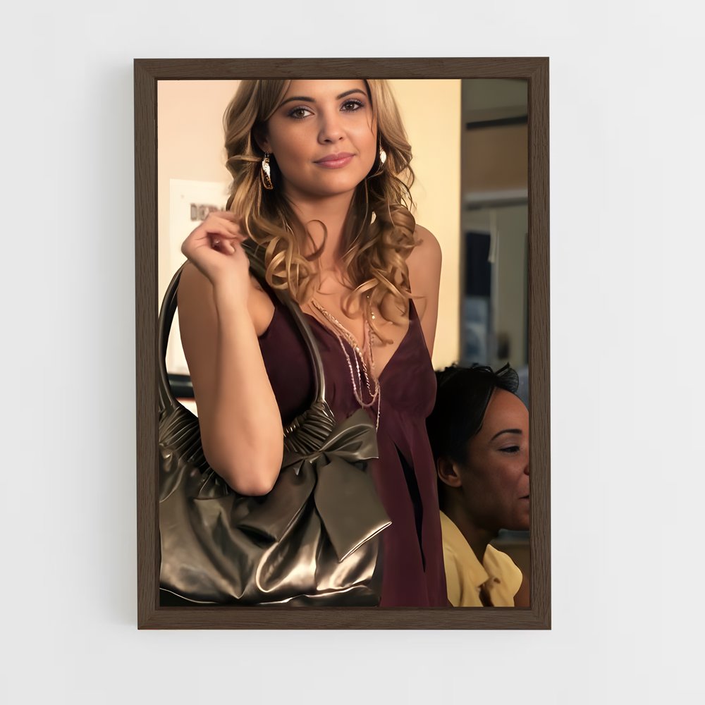 ap-hanna marin-1 cadre Bois foncé