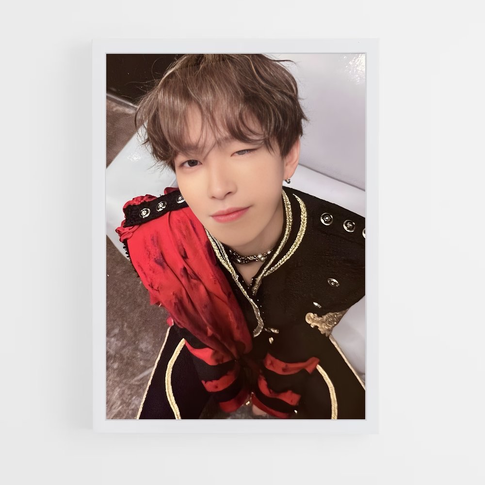 ap-hongjoong-4 cadre Blanc