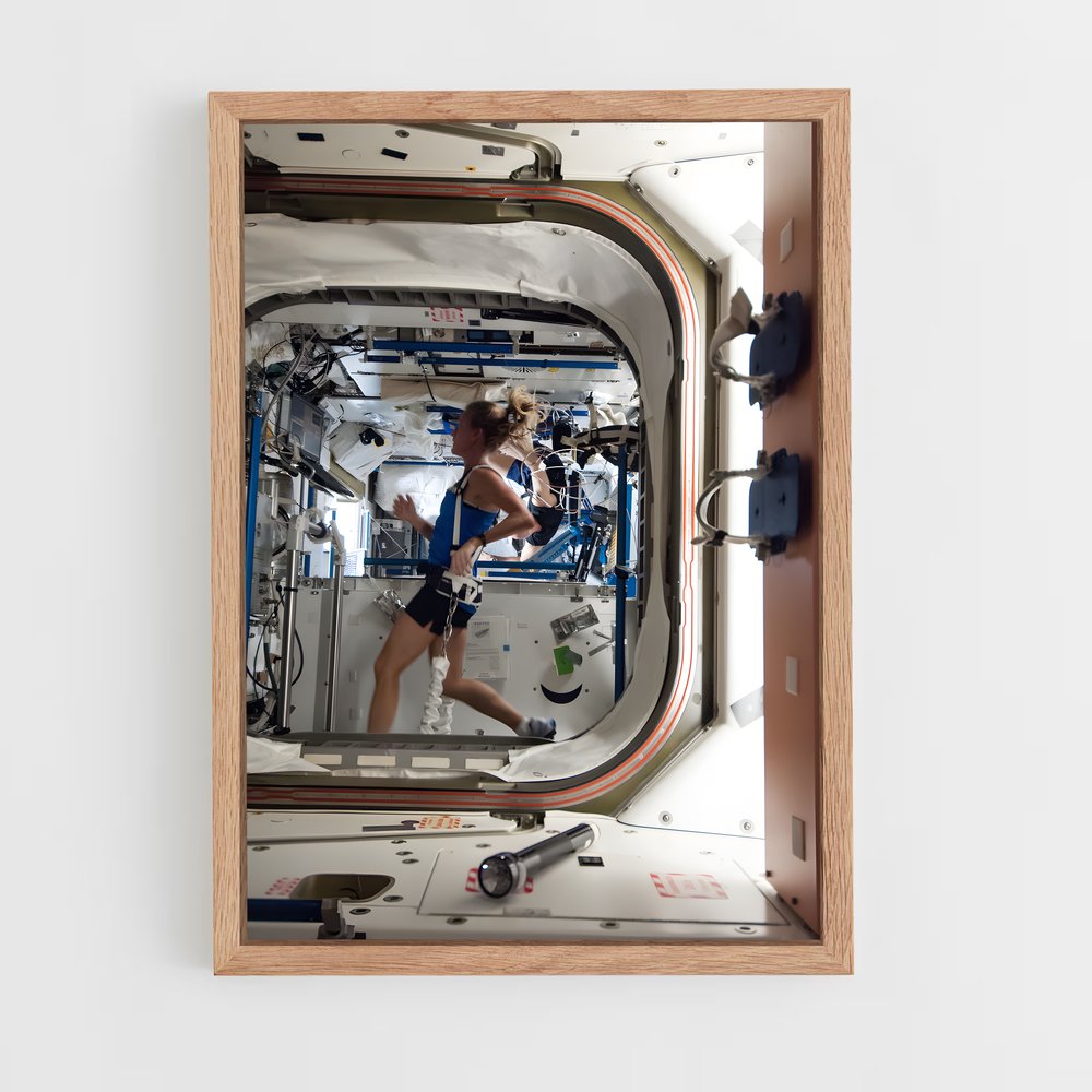 ap-international space station-5 cadre Bois clair