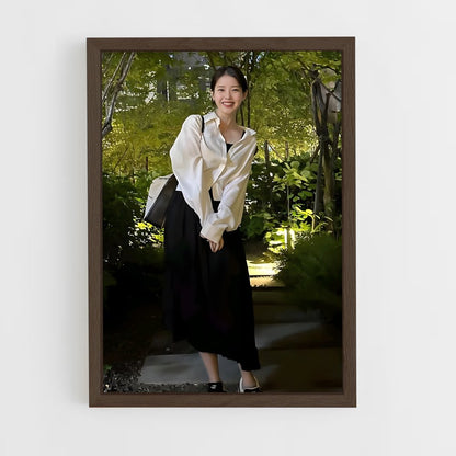 ap-iu lee ji-eun-14 cadre Bois foncé