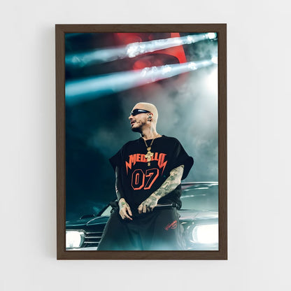 ap-j balvin-2 cadre Bois foncé