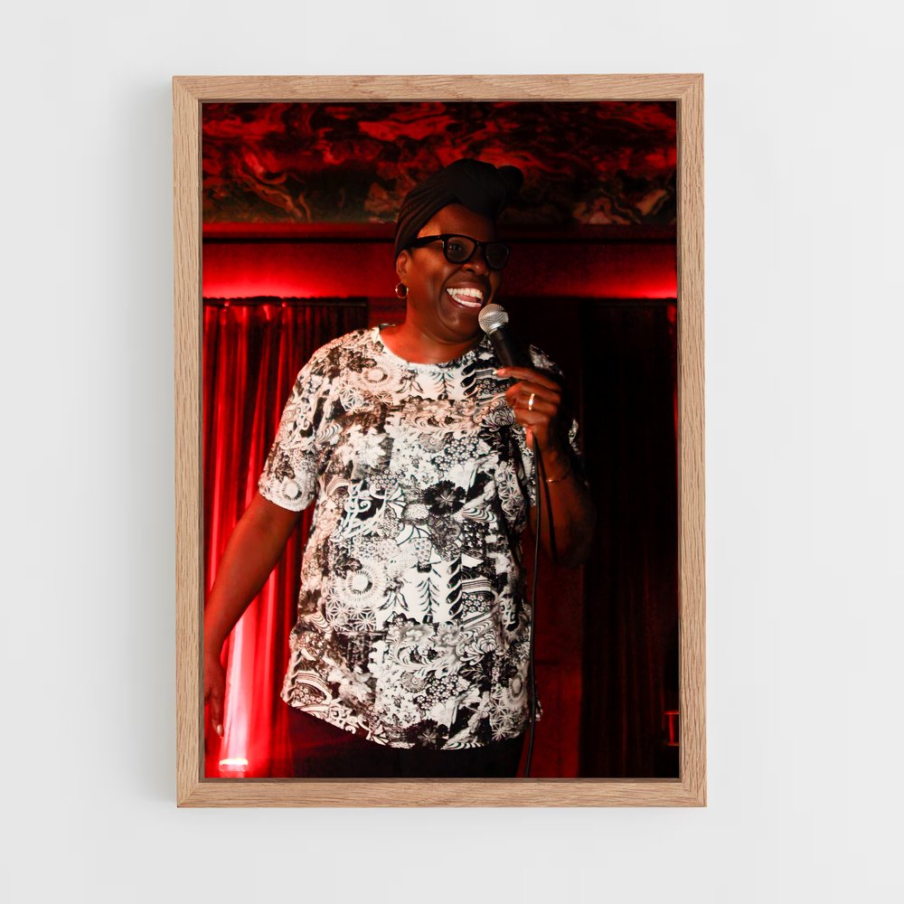 ap-leslie jones-4 cadre Bois clair