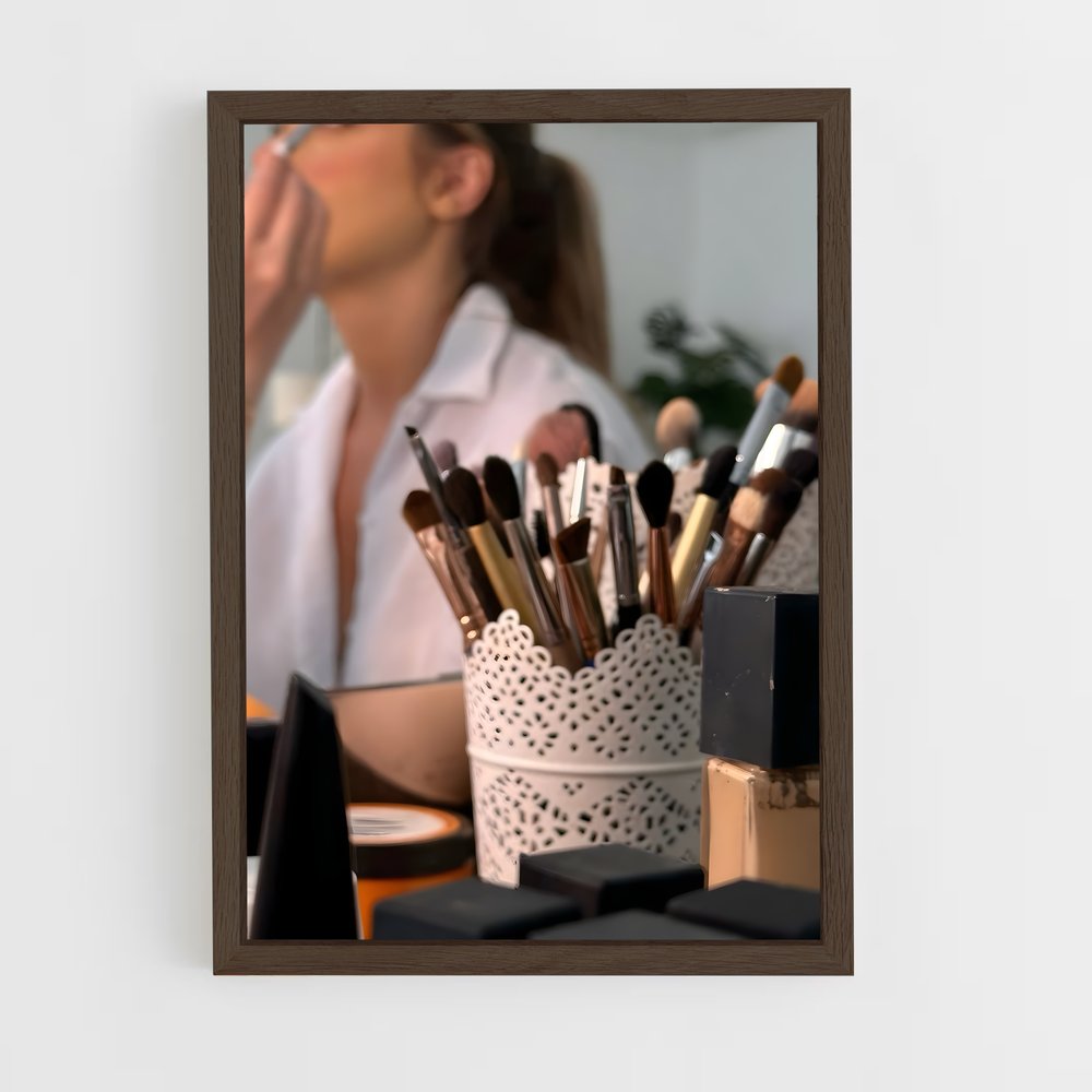ap-makeup artist-8 cadre Bois foncé