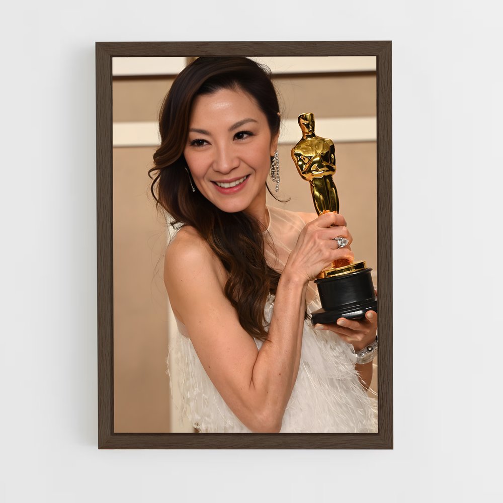 ap-michelle yeoh-2 cadre Bois foncé