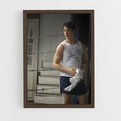 ap-miles teller-3 cadre Bois foncé