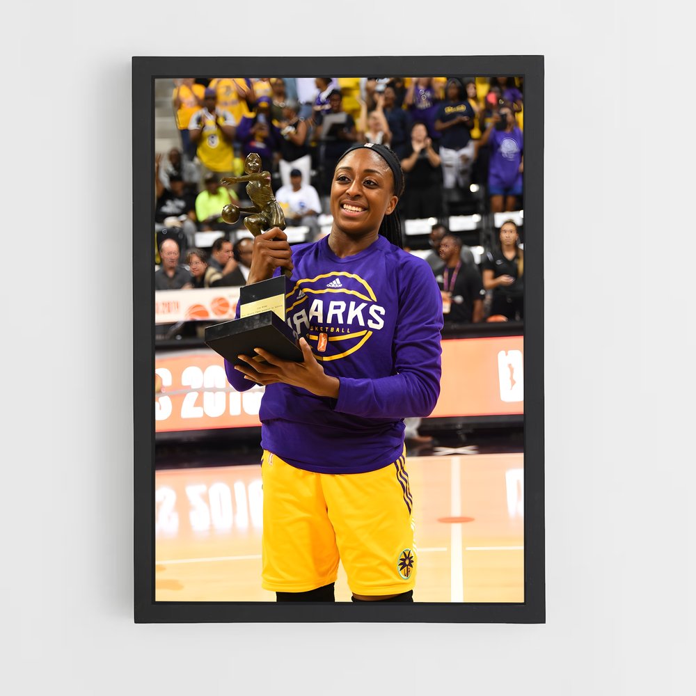 ap-nneka ogwumike-1 cadre Noir