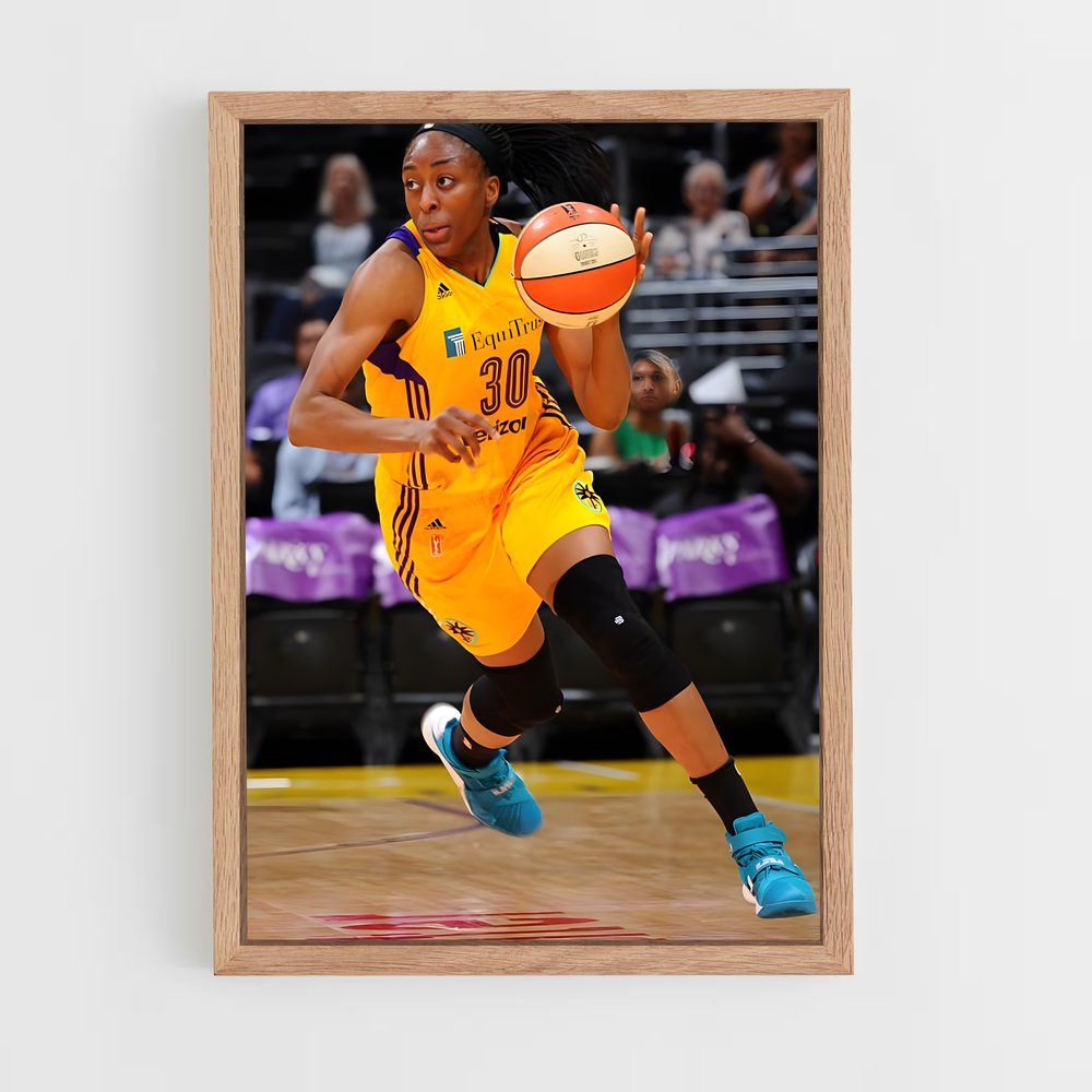 ap-nneka ogwumike-6 cadre Bois clair