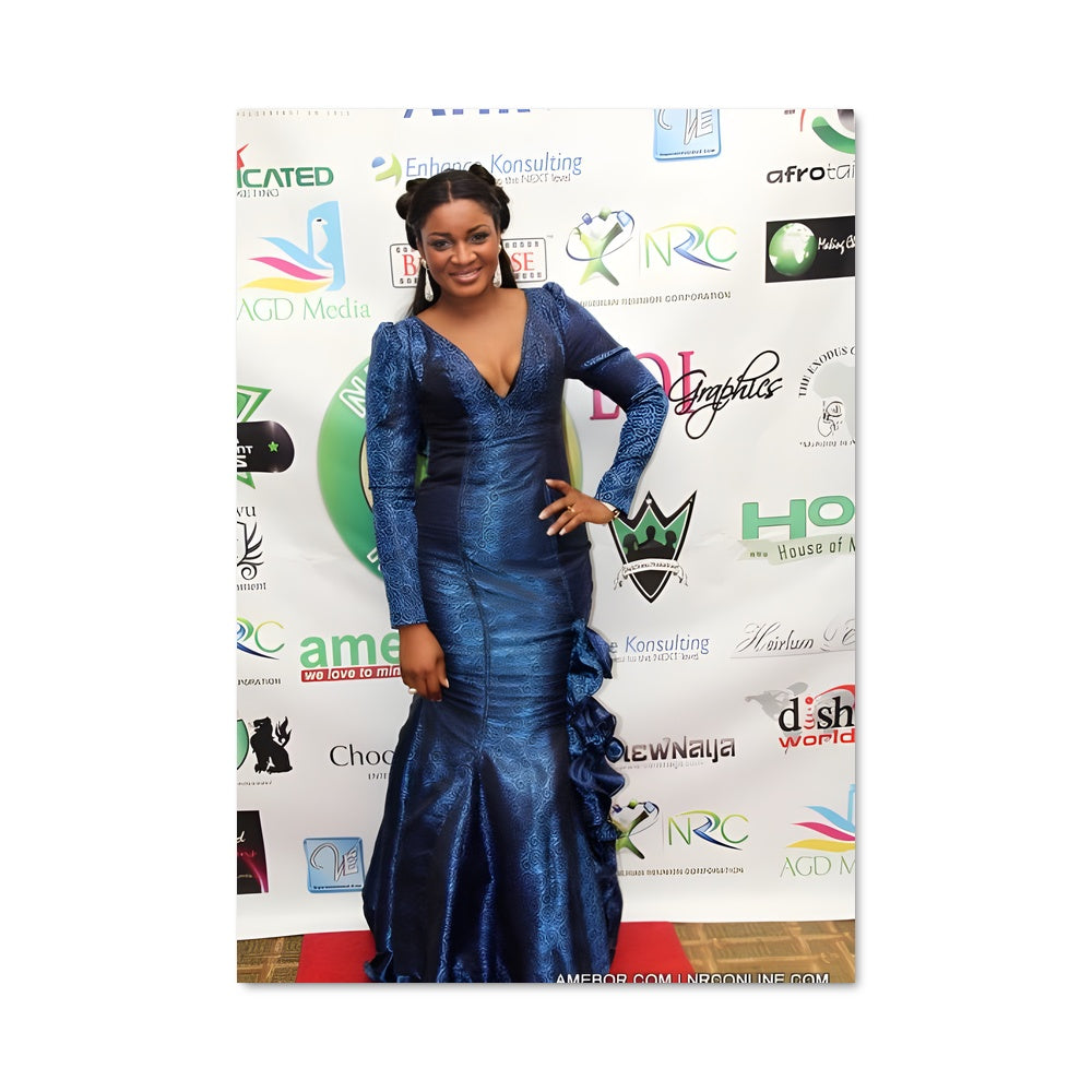 Poster Omotola Éblouissante