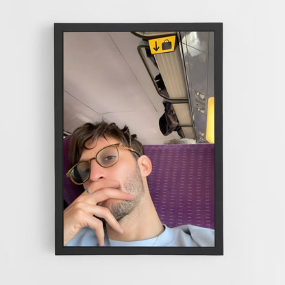 ap-pierre niney-5 cadre Noir