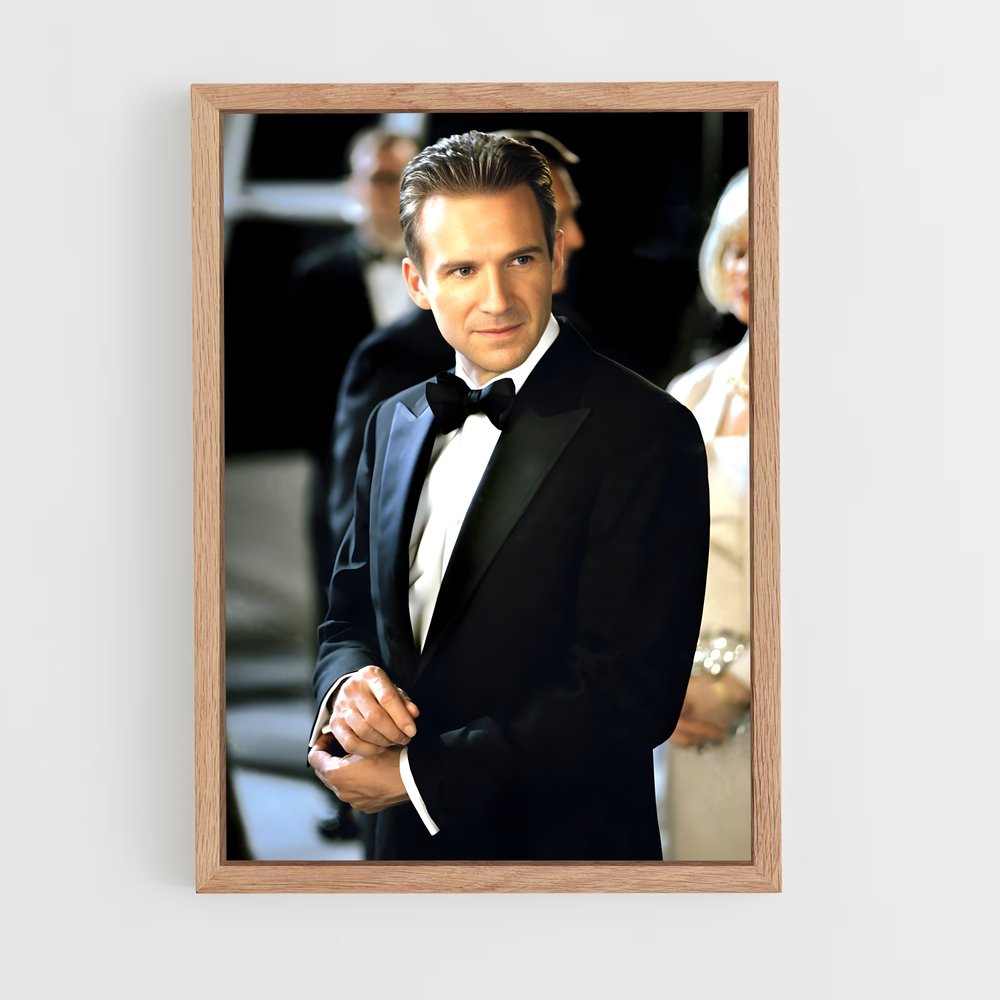 ap-ralph fiennes-2 cadre Bois clair