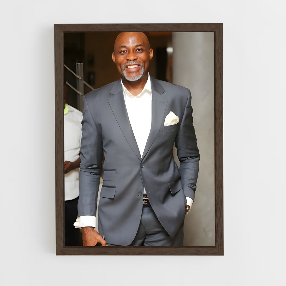 ap-richard mofe damijo-1 cadre Bois foncé