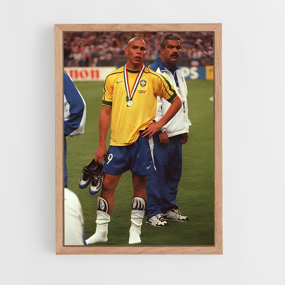 ap-ronald nazario-6 cadre Bois clair