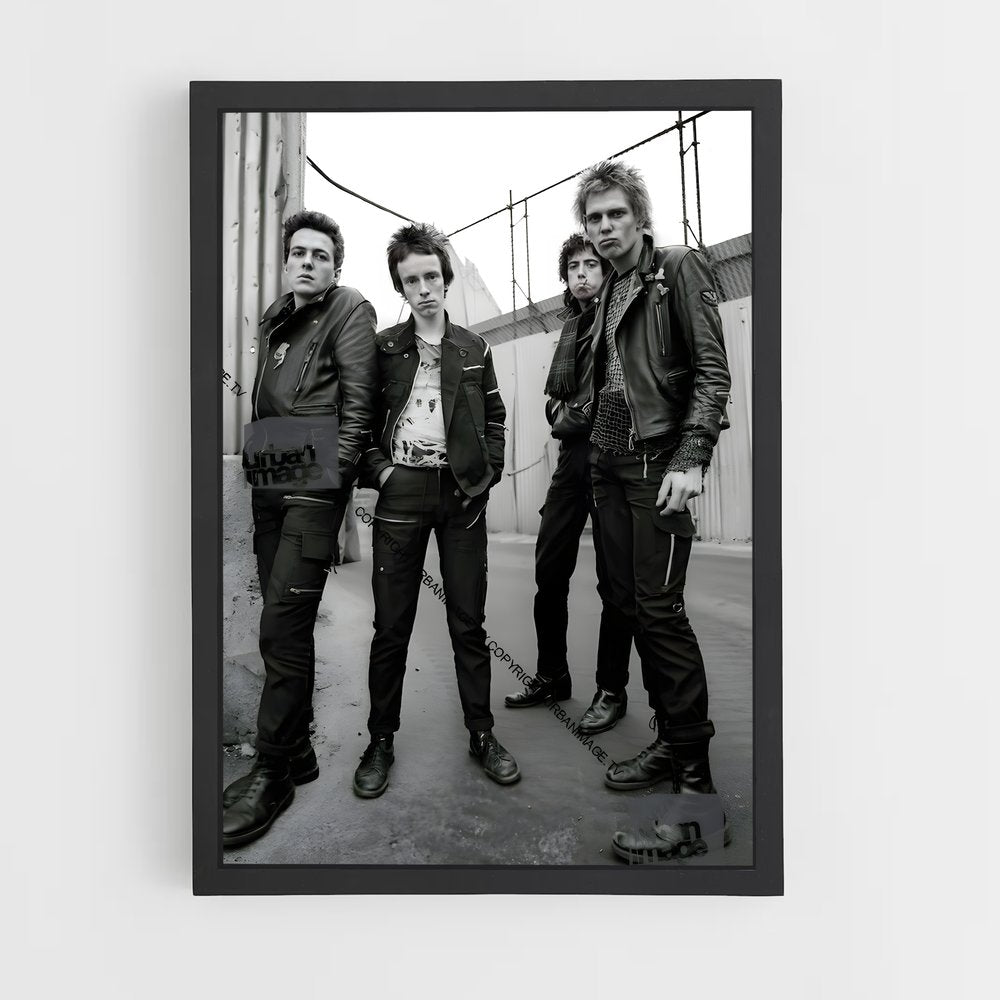 ap-the clash-4 cadre Noir