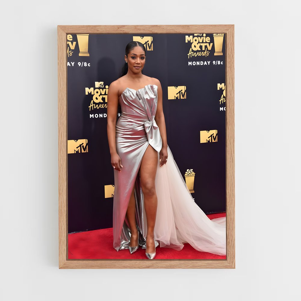 ap-tiffany haddish-1 cadre Bois clair