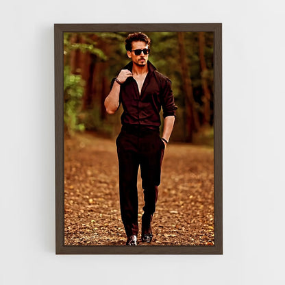 ap-tiger shroff-8 cadre Bois foncé