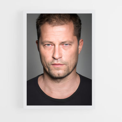 ap-til schweiger-7 cadre Blanc