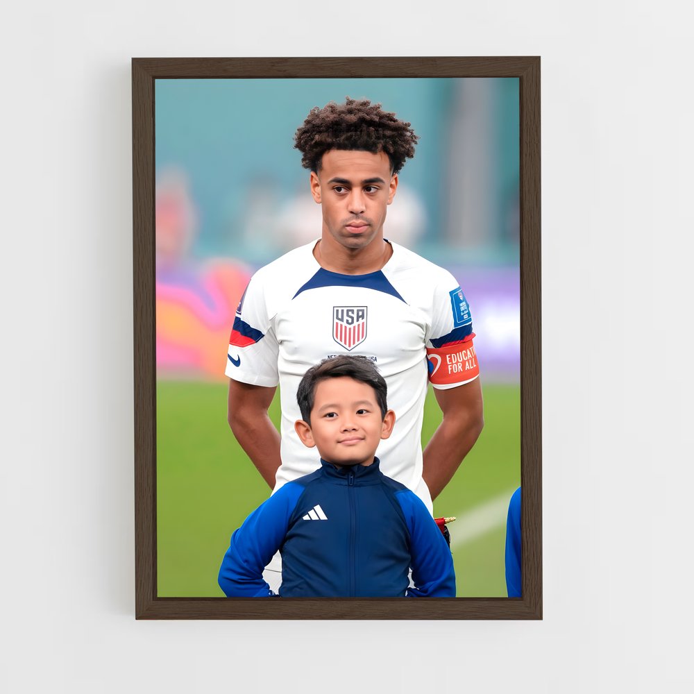 ap-tyler adams-2 cadre Bois foncé