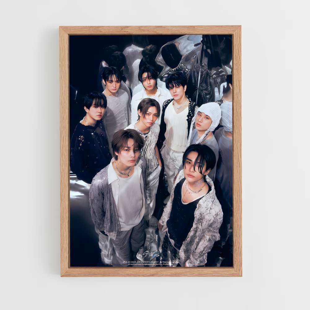stray-kids-1 cadre Bois clair